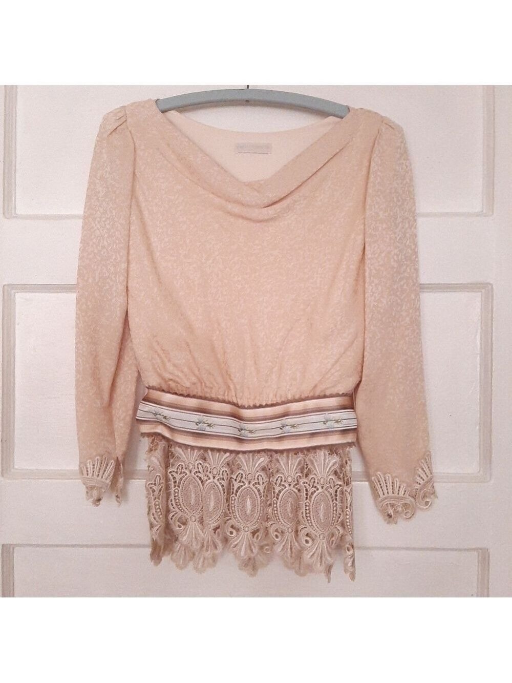 Vintage Rare Carol Peretz Guipure Lace French Ribbon Trim Drape Neck Blouse